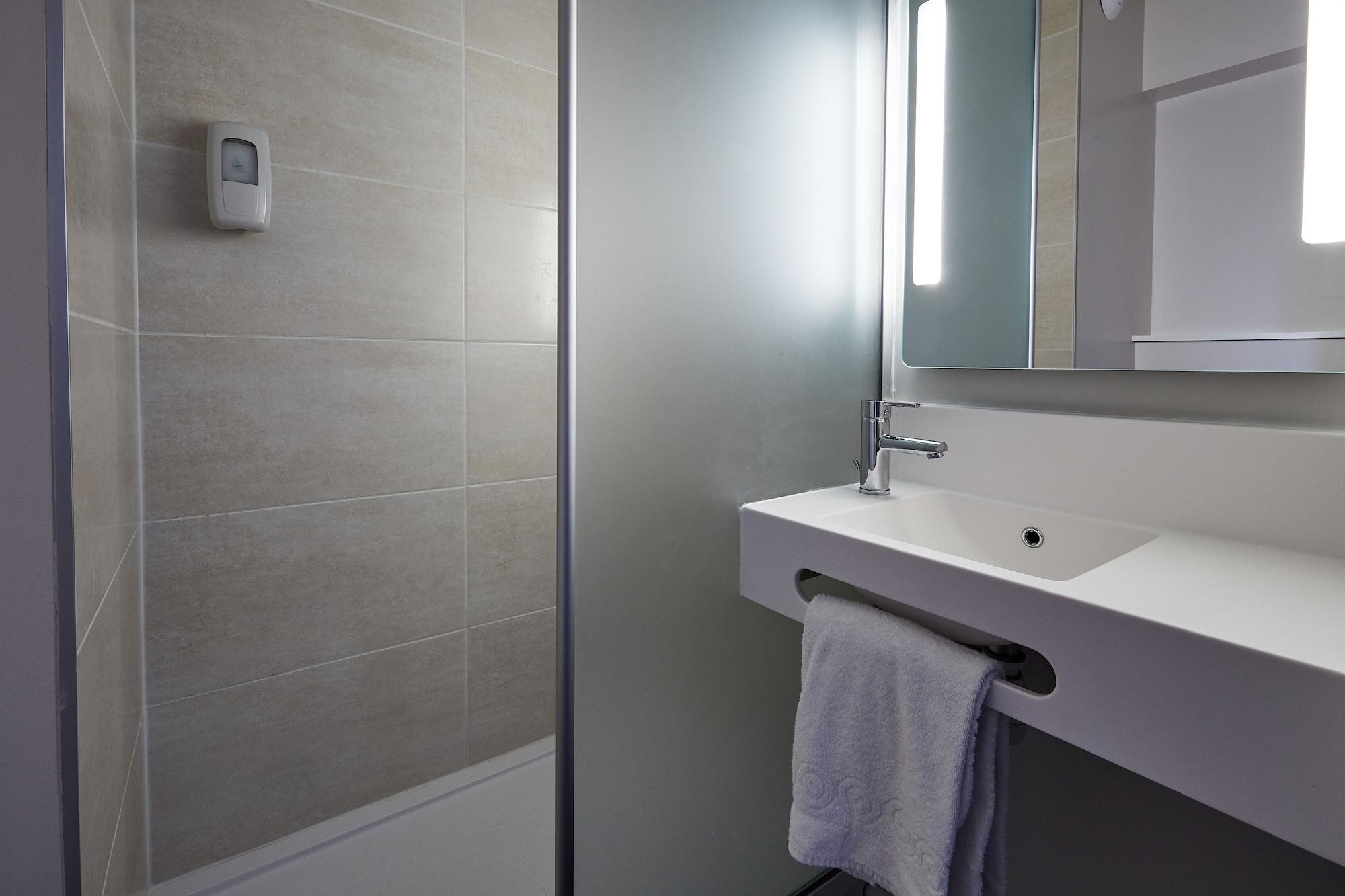 B&B Hotel Nantes Parc Expos La Chapelle Екстер'єр фото