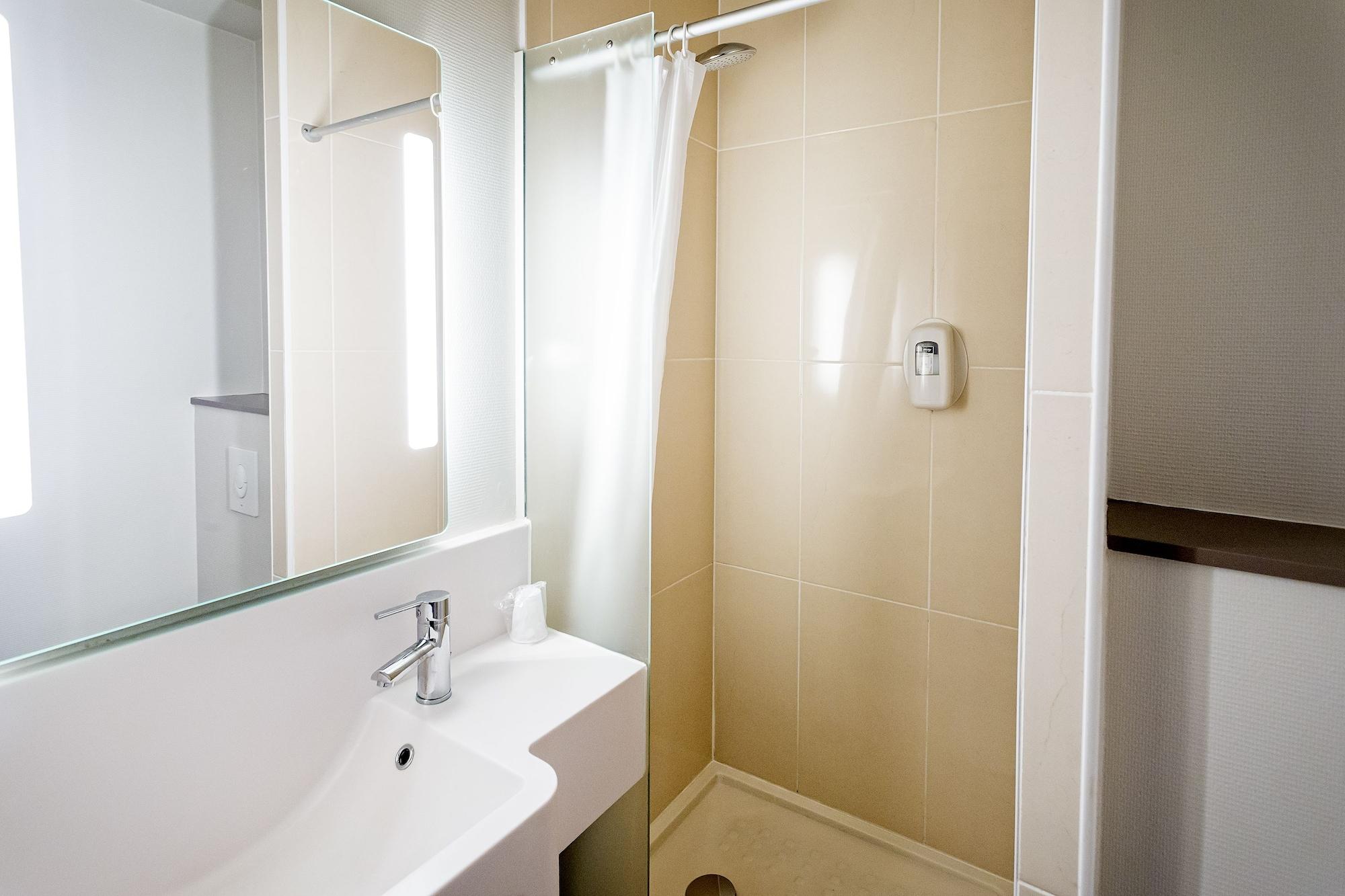 B&B Hotel Nantes Parc Expos La Chapelle Екстер'єр фото