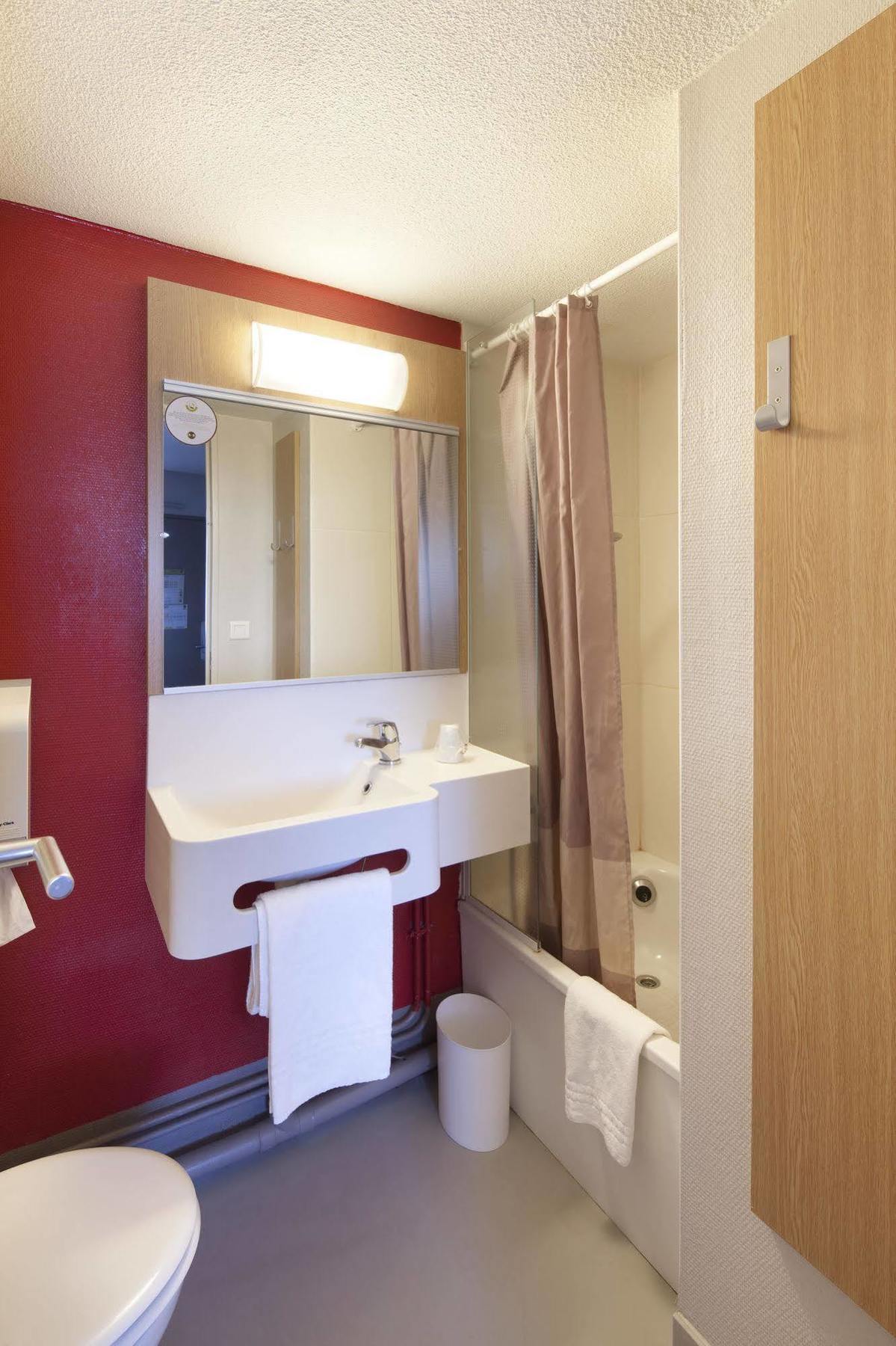 B&B Hotel Nantes Parc Expos La Chapelle Екстер'єр фото
